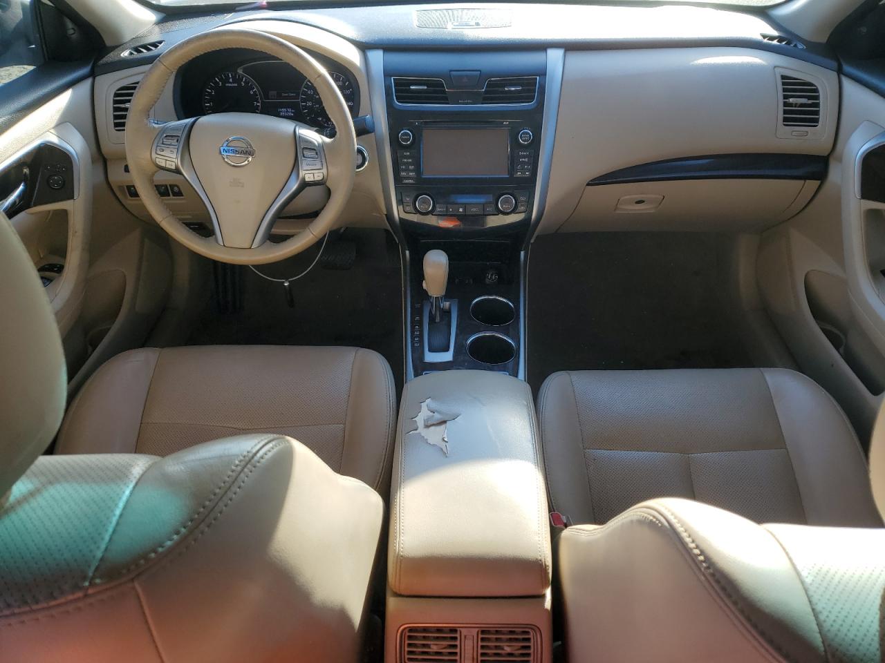 2014 Nissan Altima - Image 8