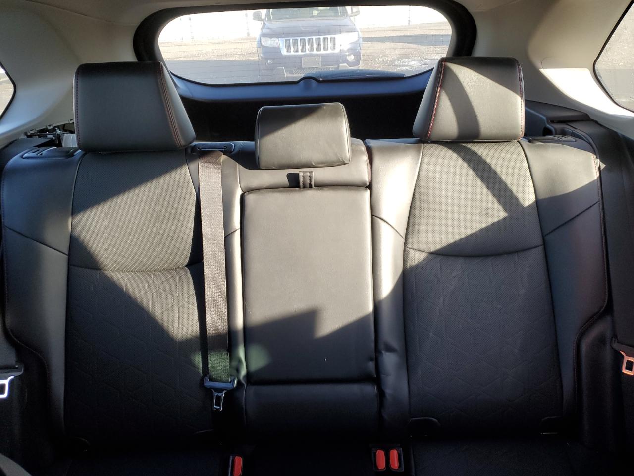 2023 Toyota RAV 4 - Image 10