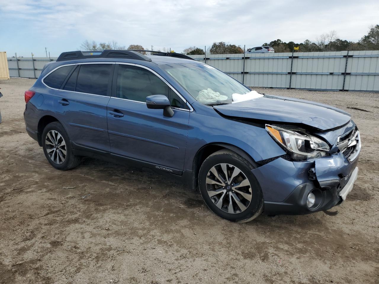 2015 Subaru Outback - Image 4