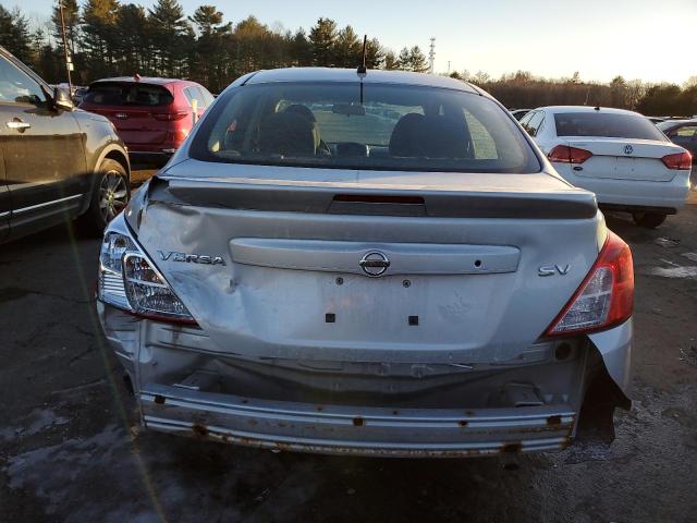  NISSAN VERSA 2016 Сріблястий