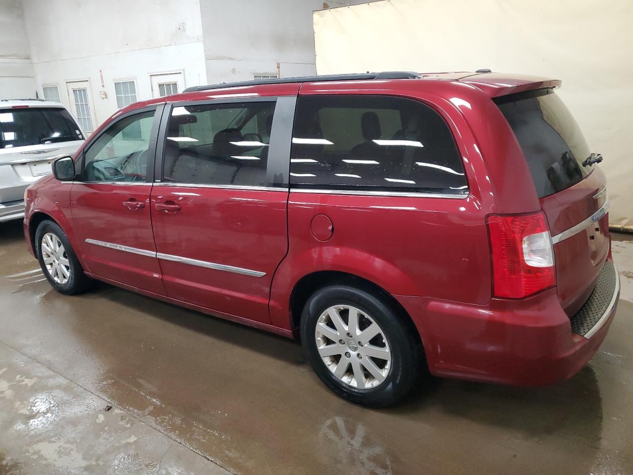 2013 Chrysler Town & Country - Image 2