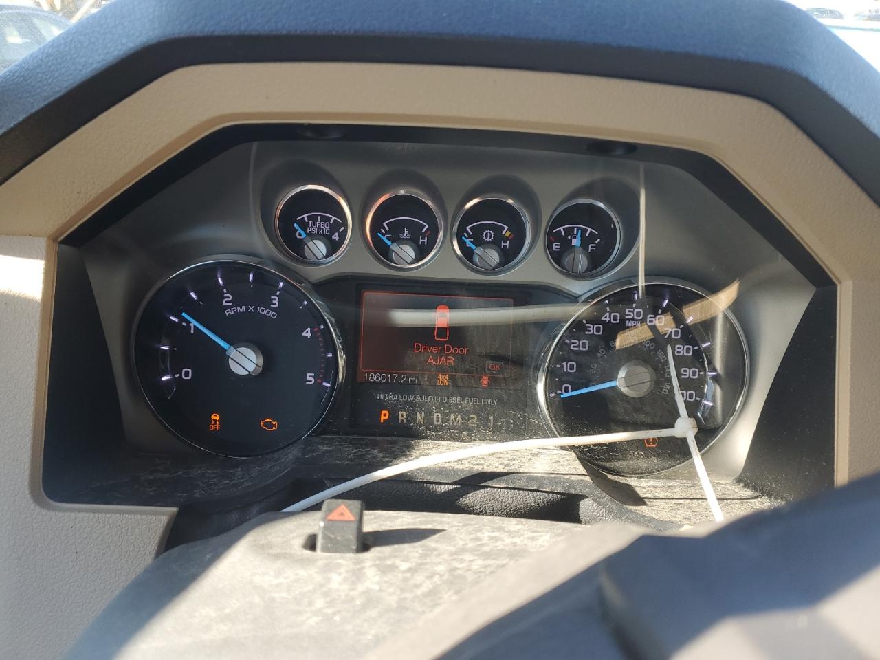 2011 Ford F250 - Image 9
