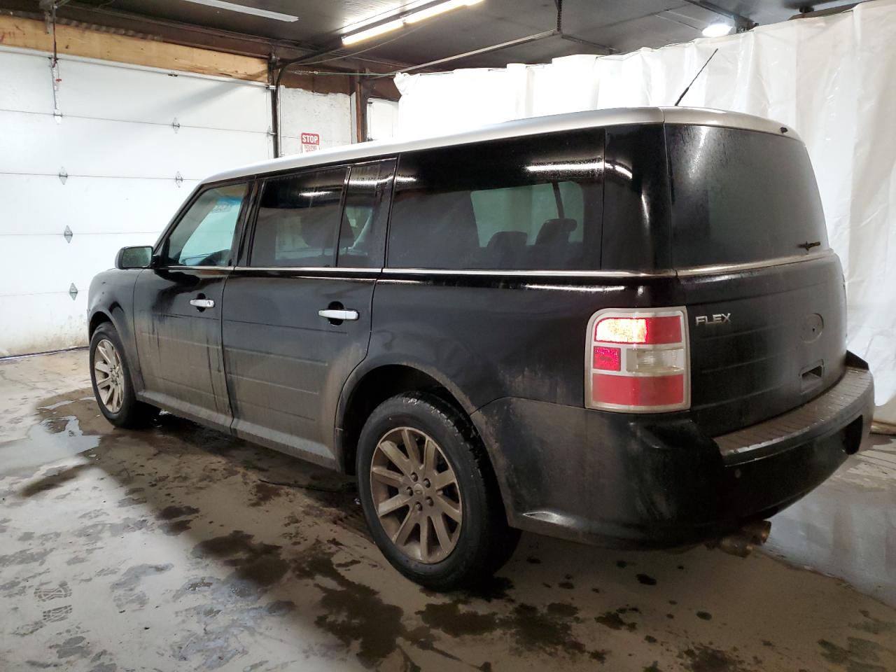 2009 Ford Flex - Image 2