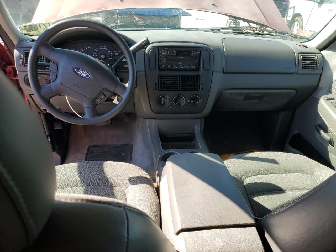 2004 Ford Explorer Xls VIN: 1FMZU62KX4ZA55601 Lot: 87297594