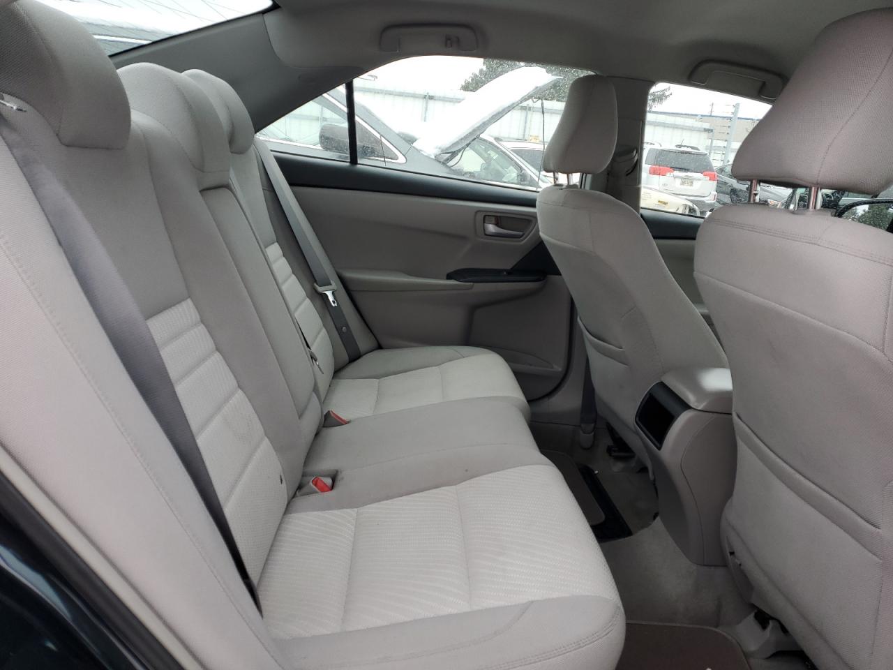 2015 Toyota Camry - Image 10