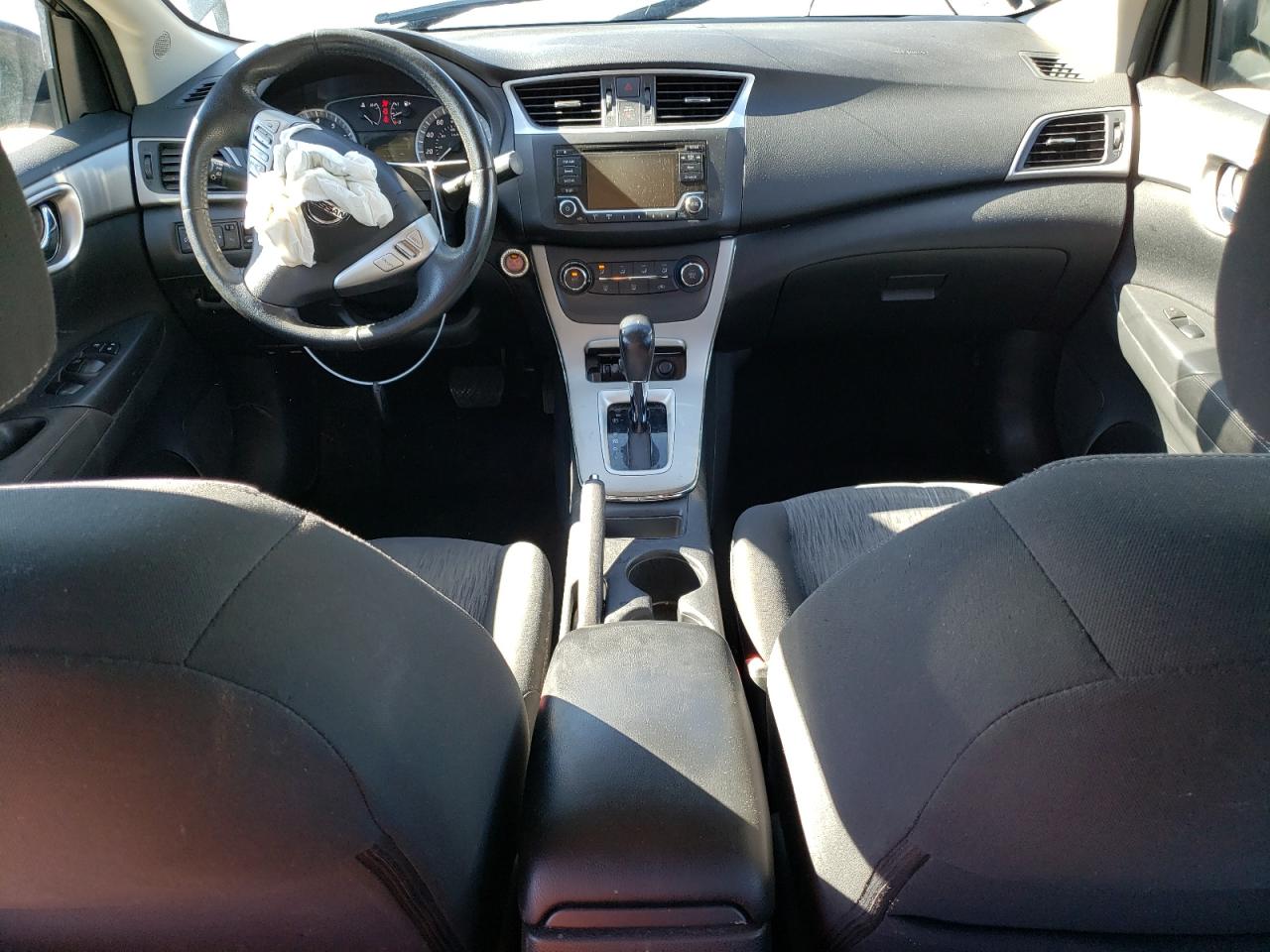 2015 Nissan Sentra - Image 8