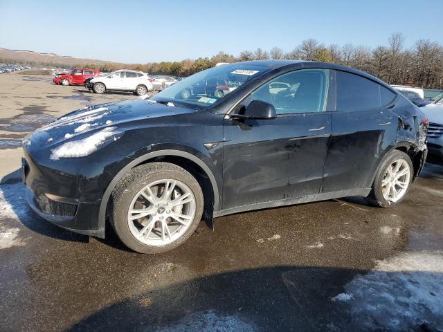  TESLA MODEL Y 2023 Черный