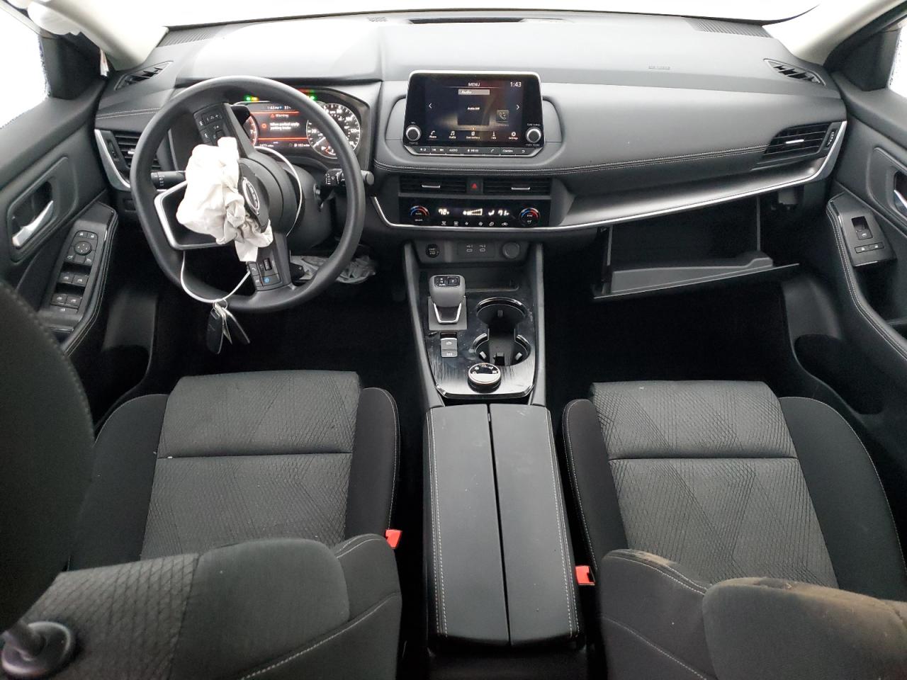 2024 Nissan Rogue - Image 8