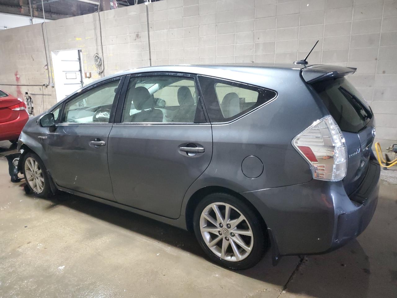 2014 Toyota Prius - Image 2