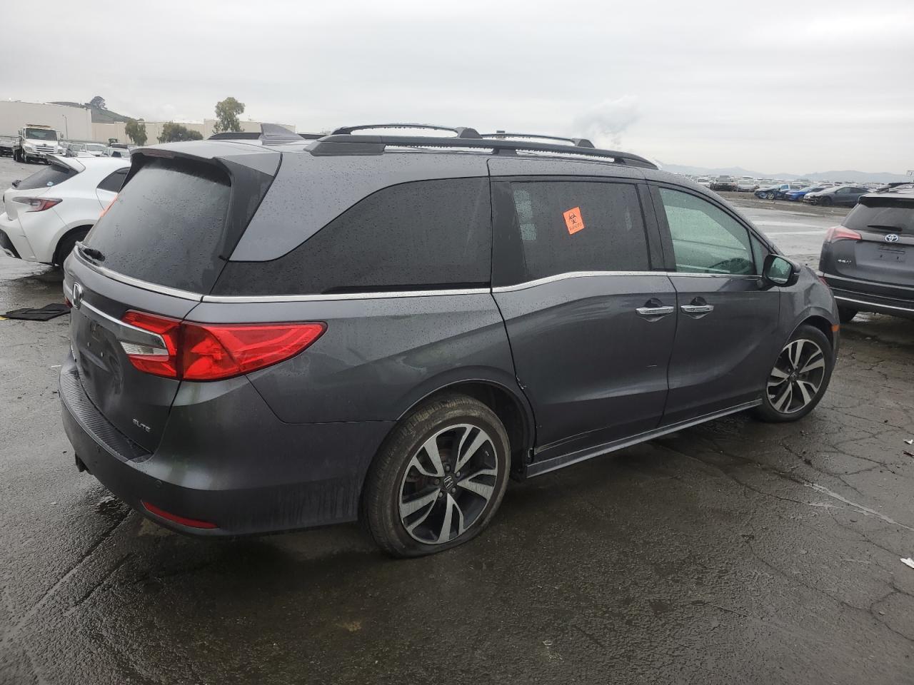 2018 Honda Odyssey - Image 3