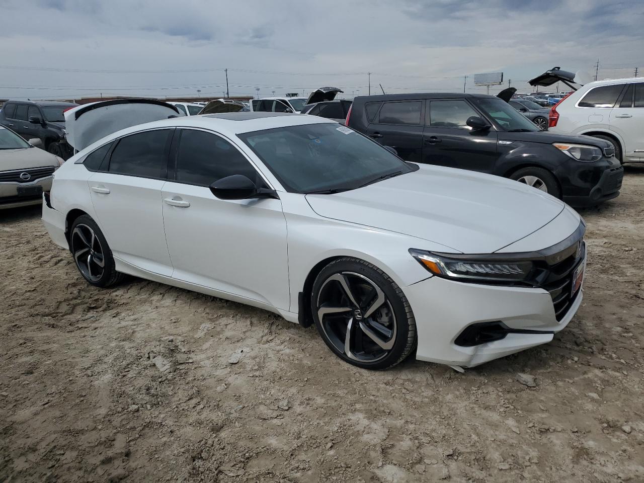 2022 Honda Accord - Image 4