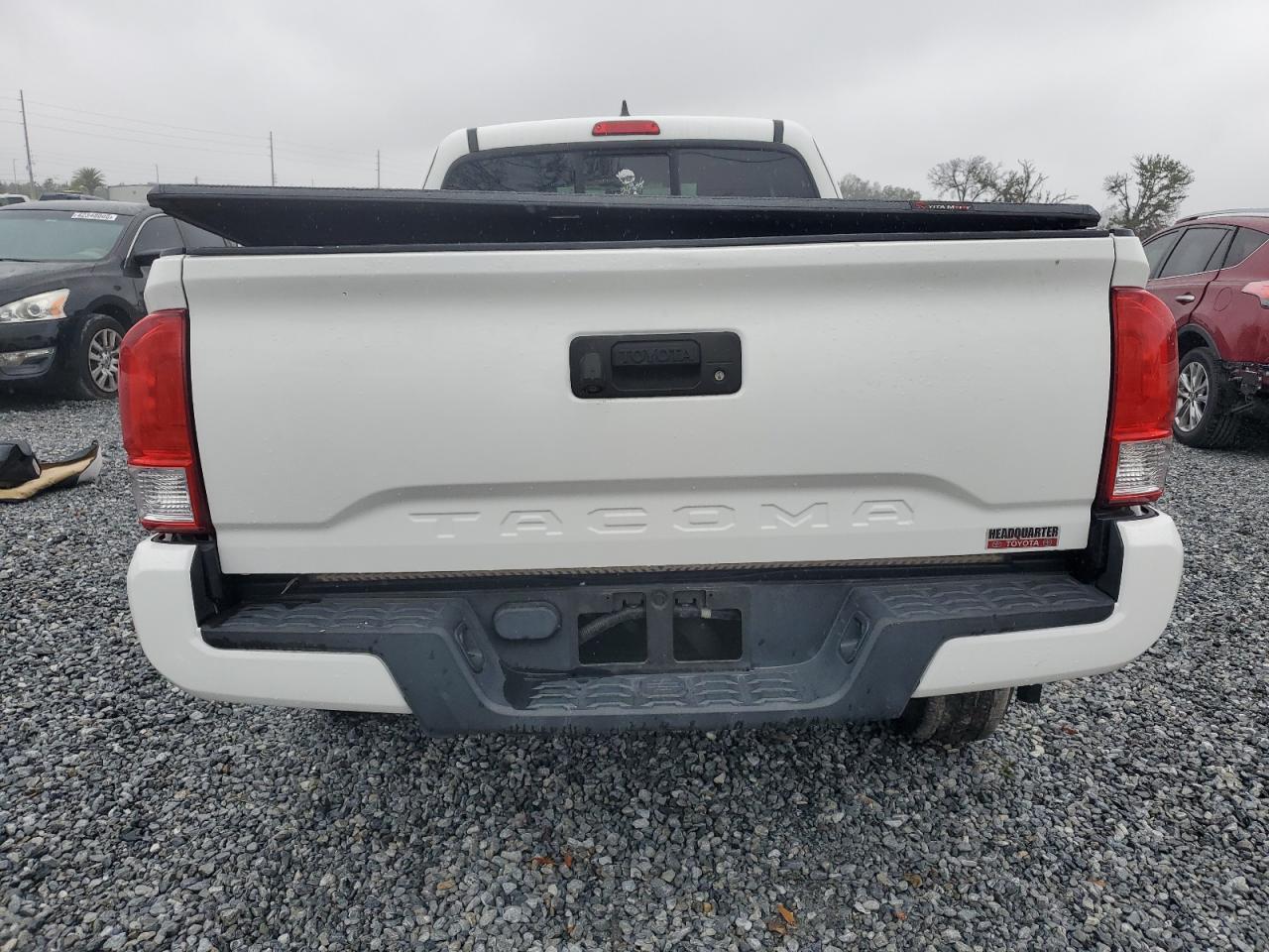 2016 Toyota Tacoma - Image 6