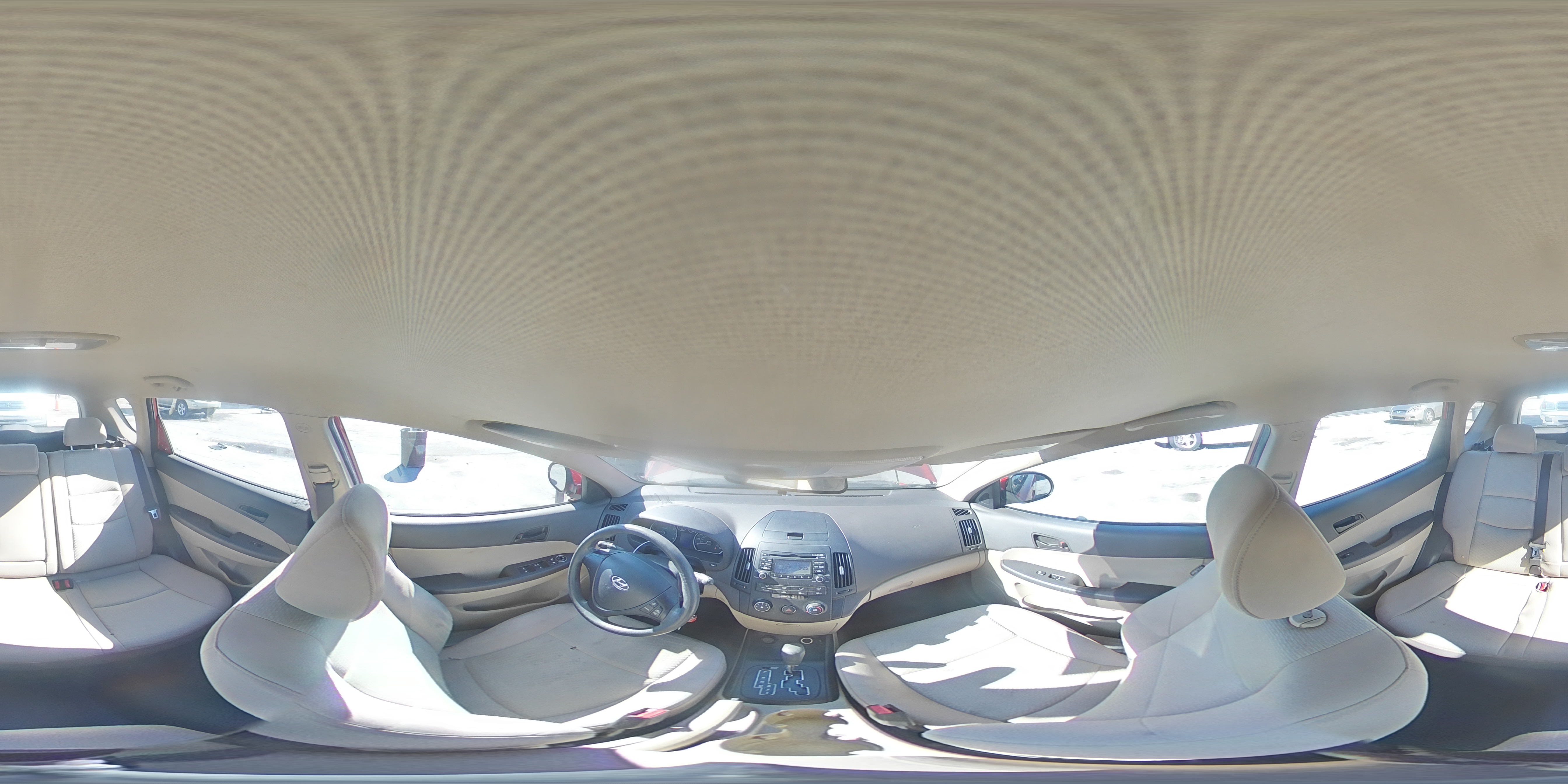 2012 Hyundai Elantra - Image 15