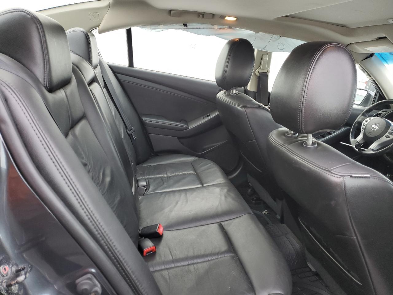 2009 Nissan Altima - Image 11