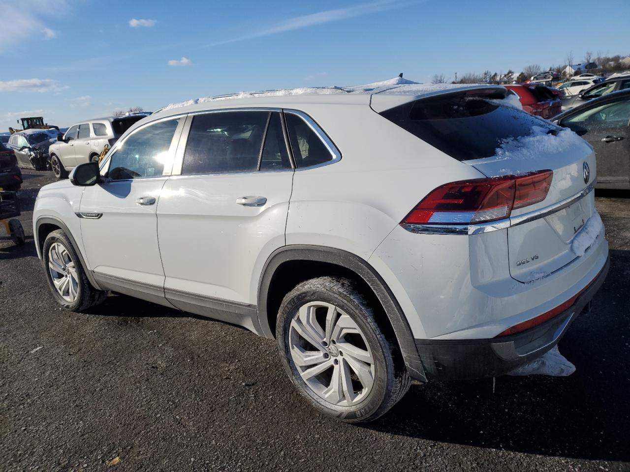 2021 Volkswagen Atlas - Image 2