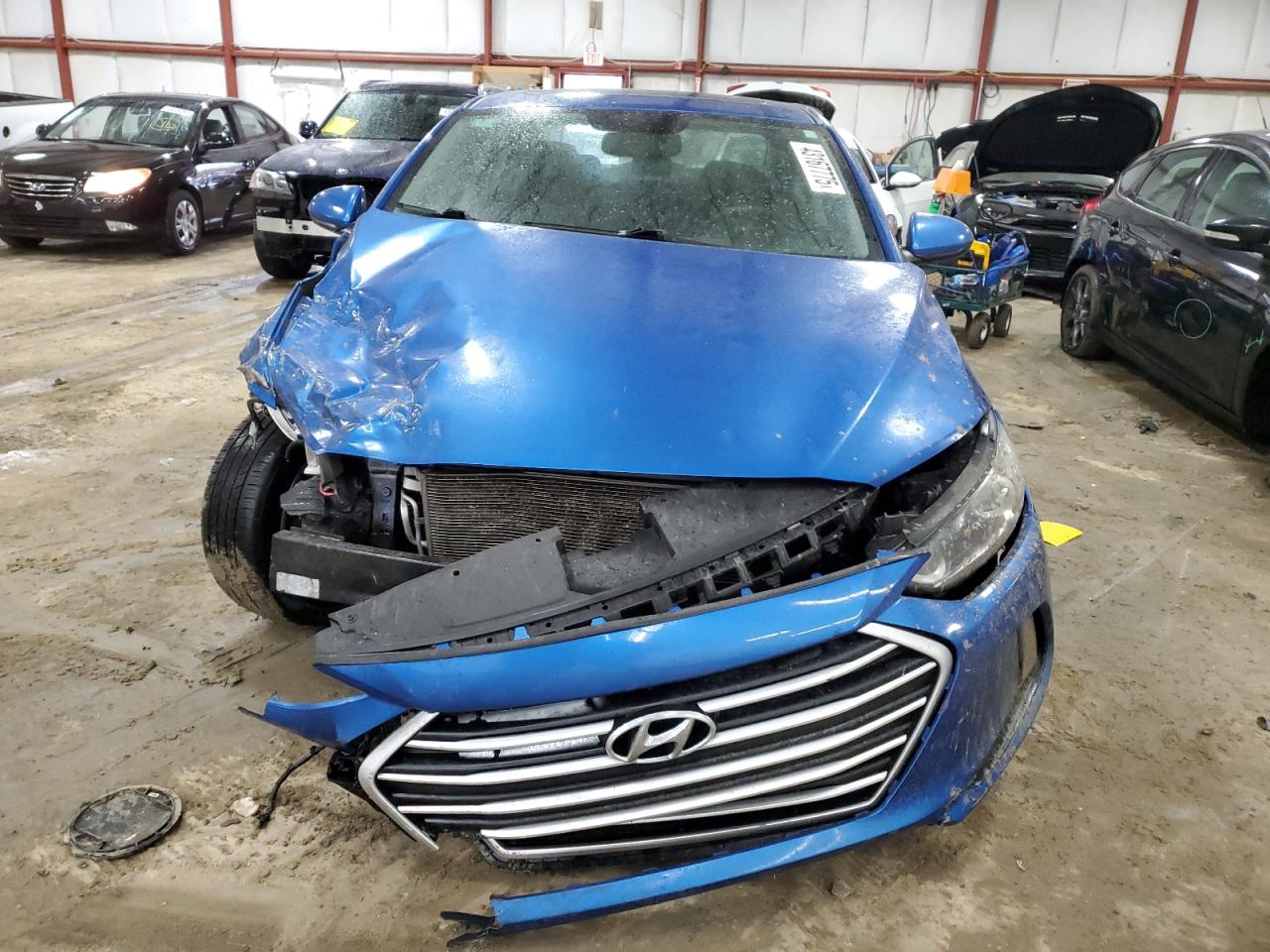 2017 Hyundai Elantra - Image 5