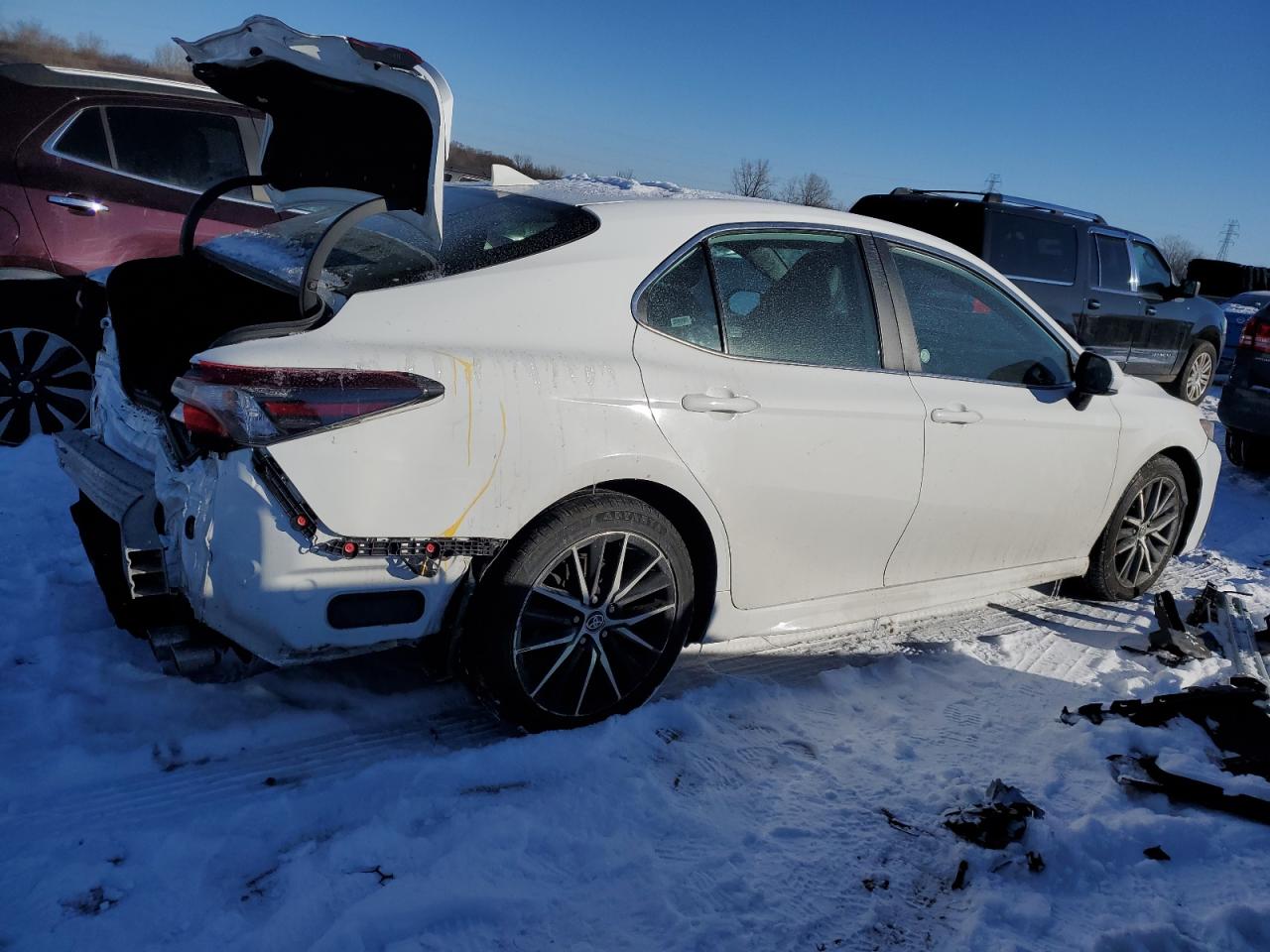 2021 Toyota Camry - Image 3