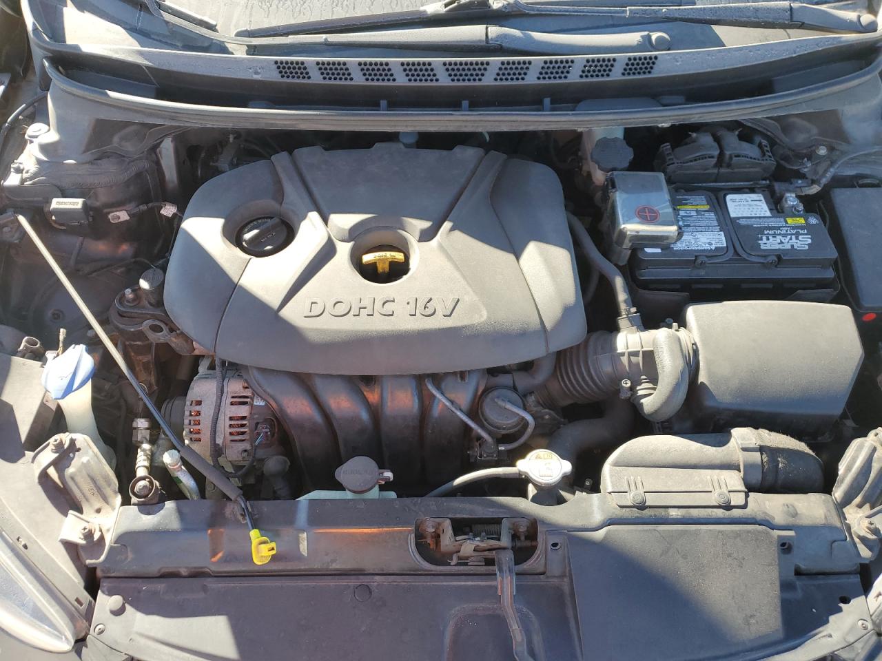 2014 Hyundai Elantra - Image 11