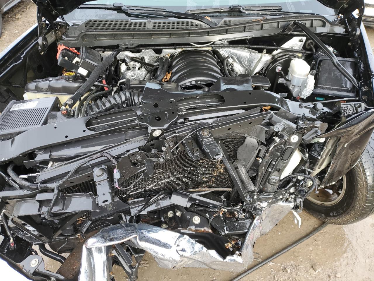 2016 Chevrolet Silverado - Image 11