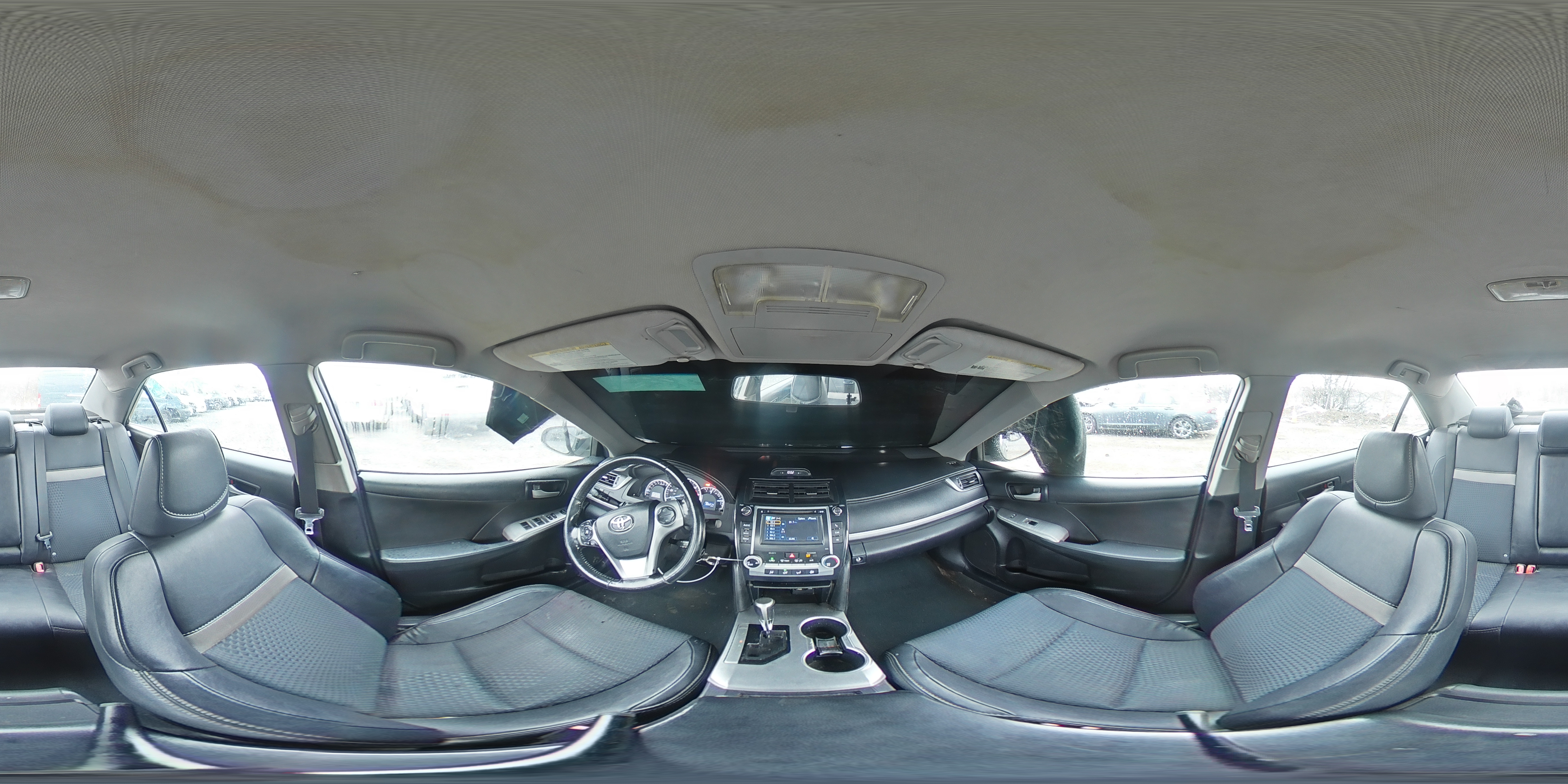 2013 Toyota Camry - Image 13