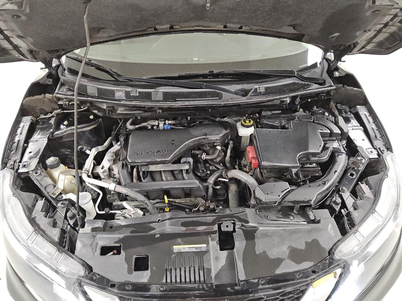 2020 Nissan Rogue - Image 12