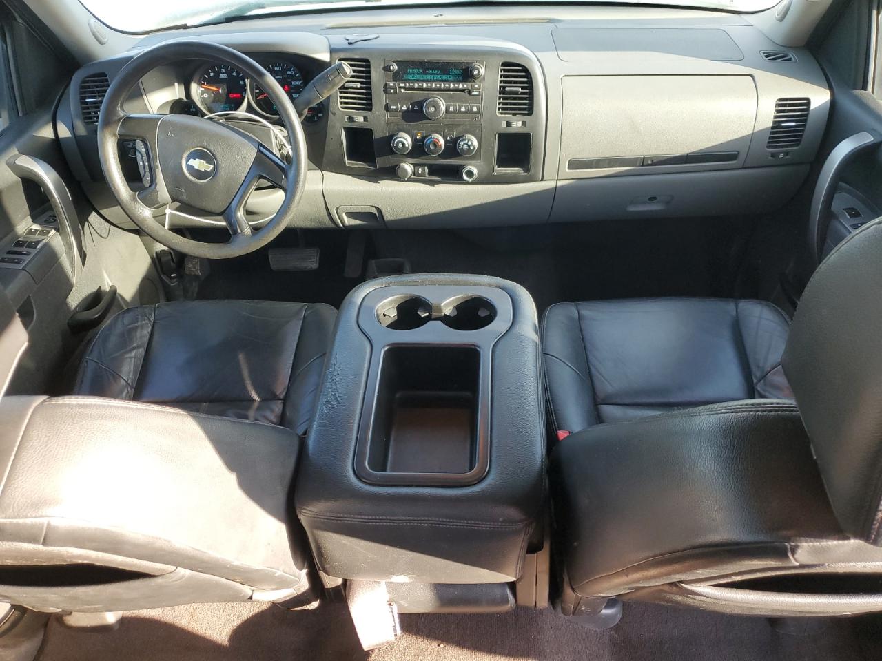 2013 Chevrolet Silverado - Image 8