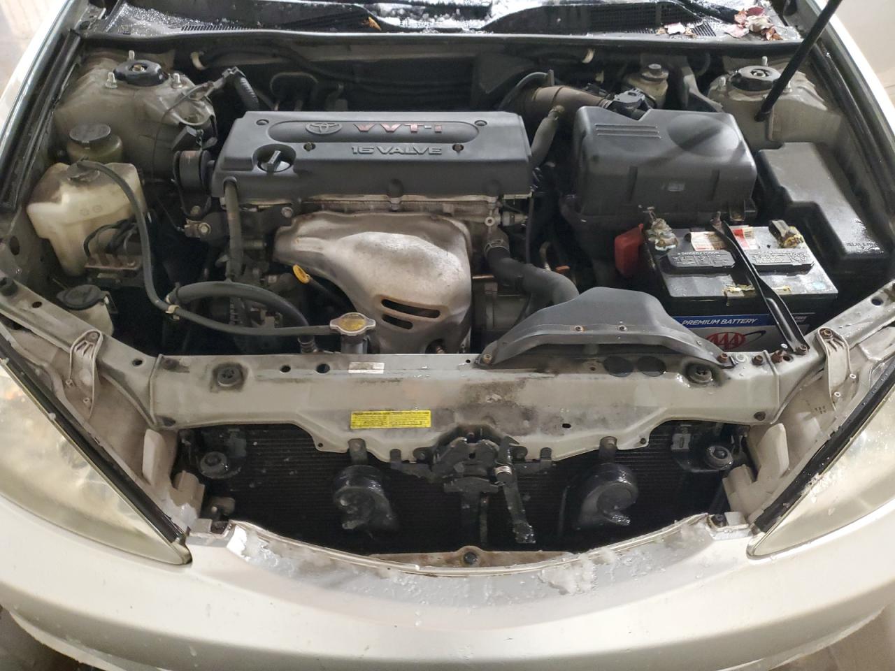 2004 Toyota Camry - Image 11