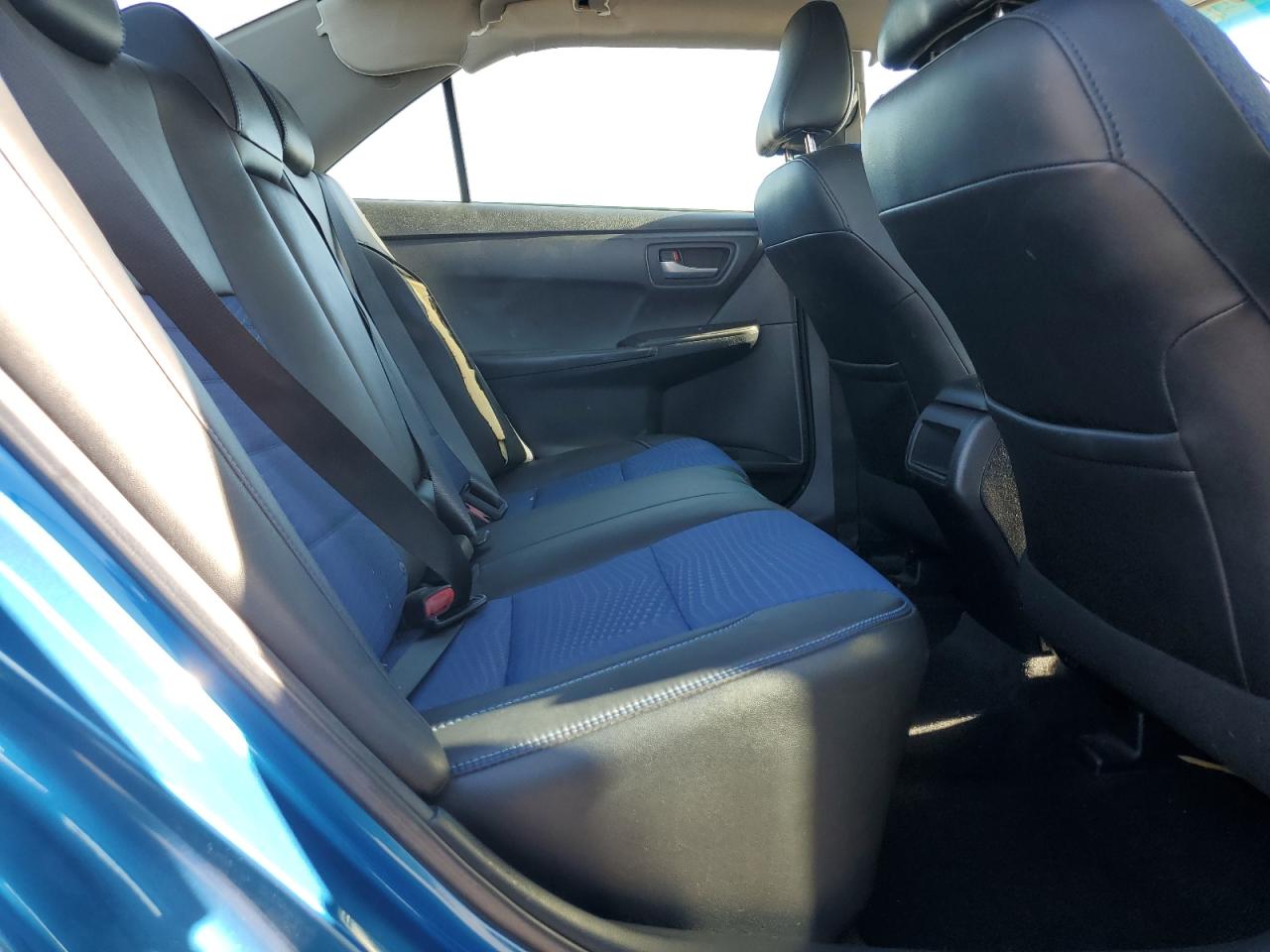 2016 Toyota Camry - Image 11