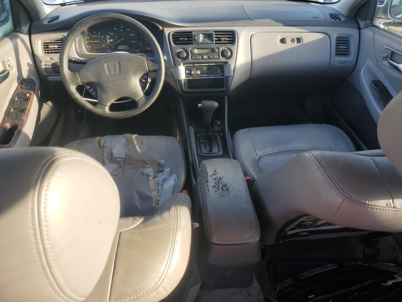 2000 Honda Accord - Image 8