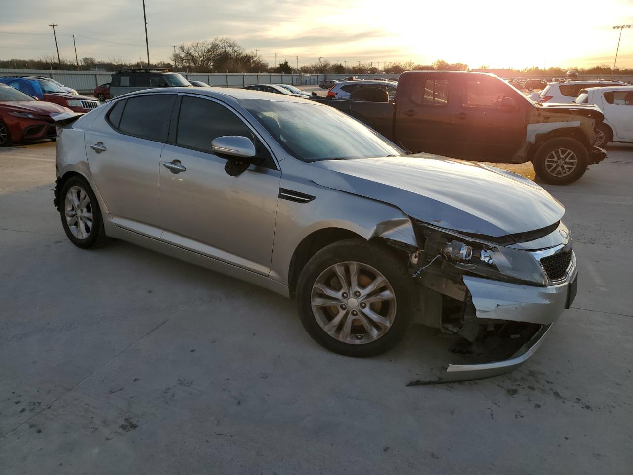 VIN 5XXGM4A76DG223881 2013 KIA OPTIMA no.4