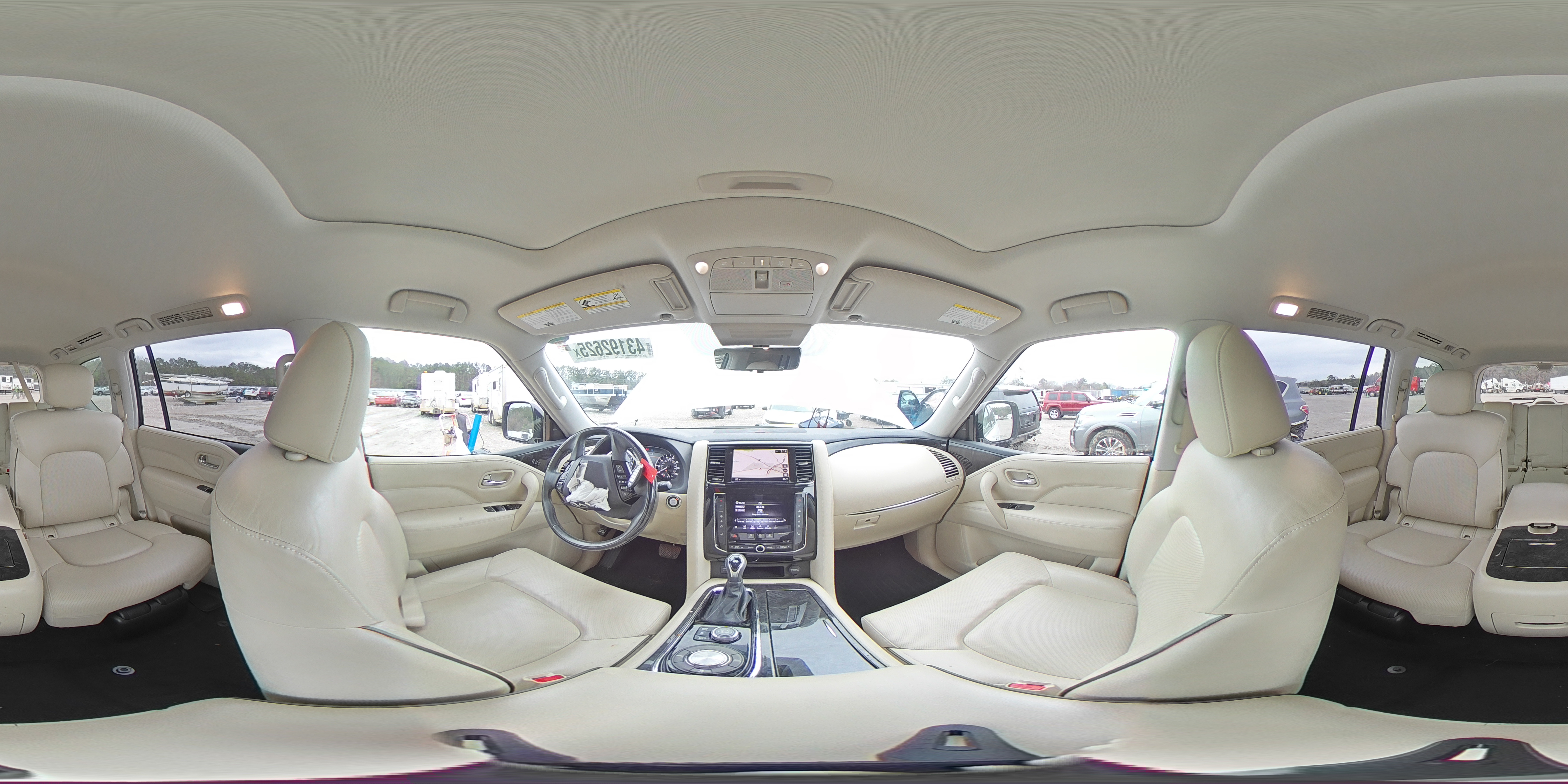 2021 Infiniti QX80 - Image 13
