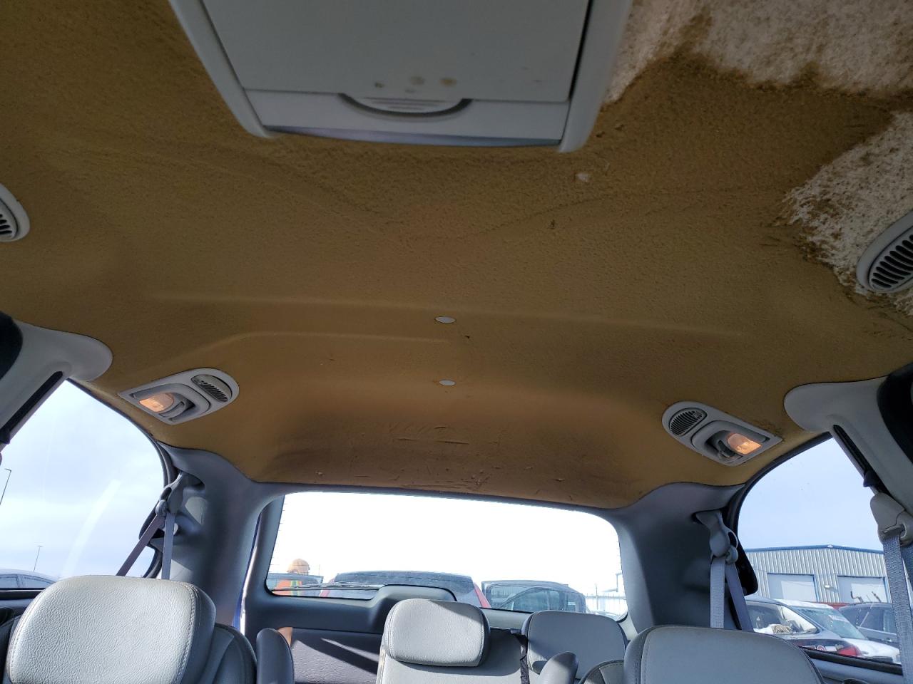2007 Dodge Caravan - Image 10