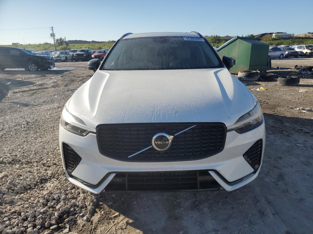 2025 Volvo XC60 - Image 5