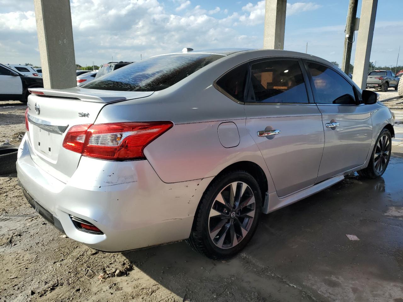 2017 Nissan Sentra - Image 3
