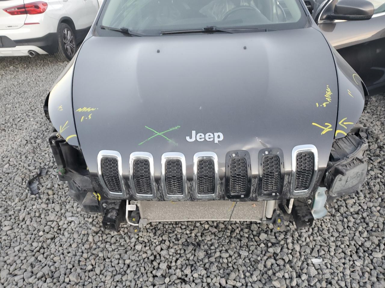 2017 Jeep Grand Cherokee - Image 11