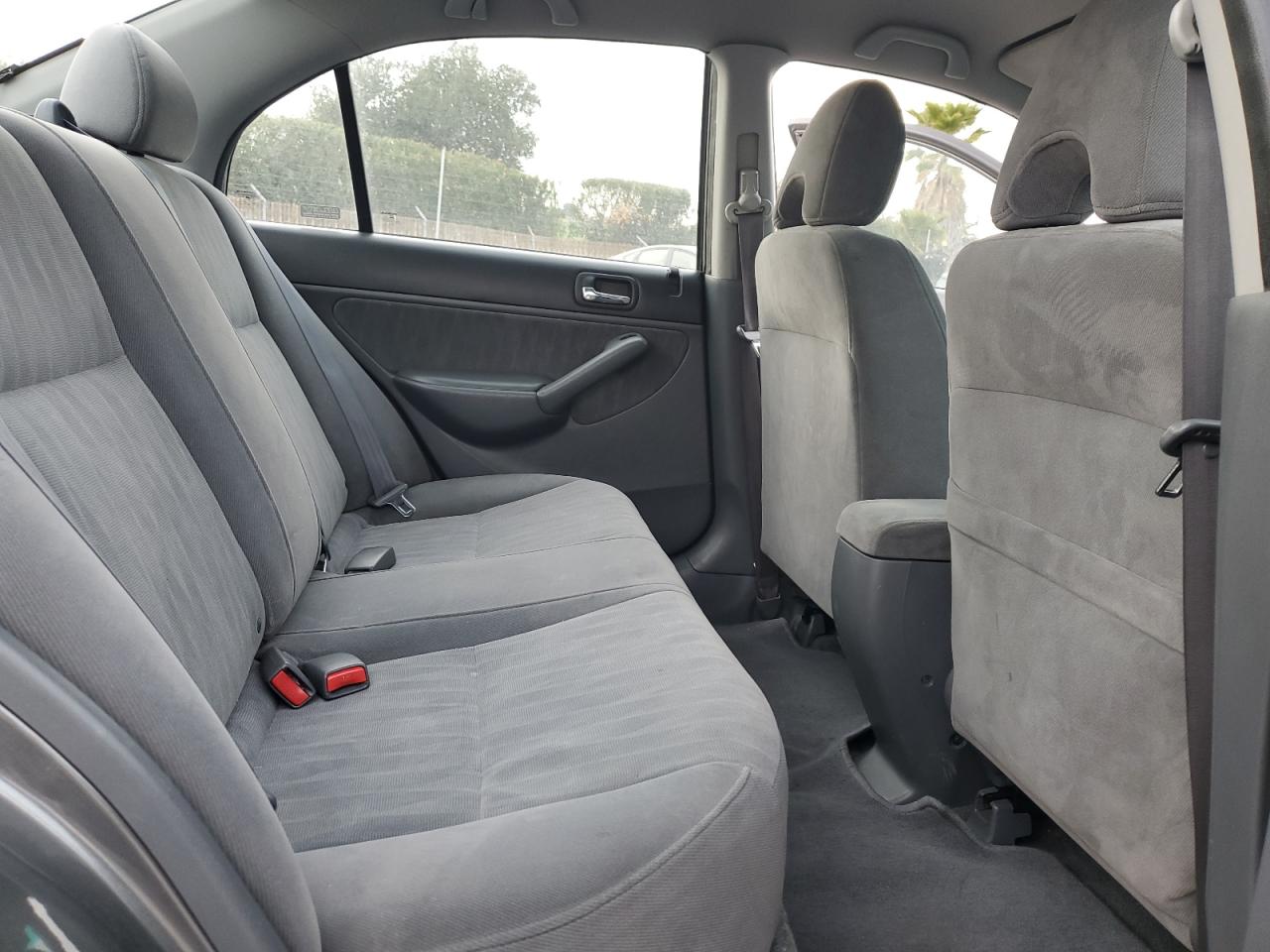 2004 Honda Civic - Image 10