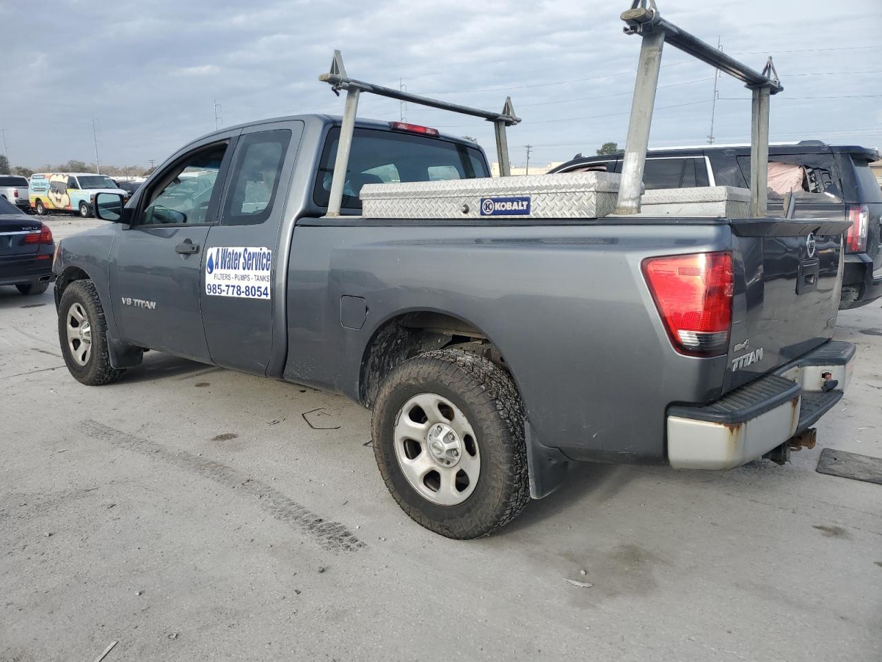 2014 Nissan Titan - Image 2