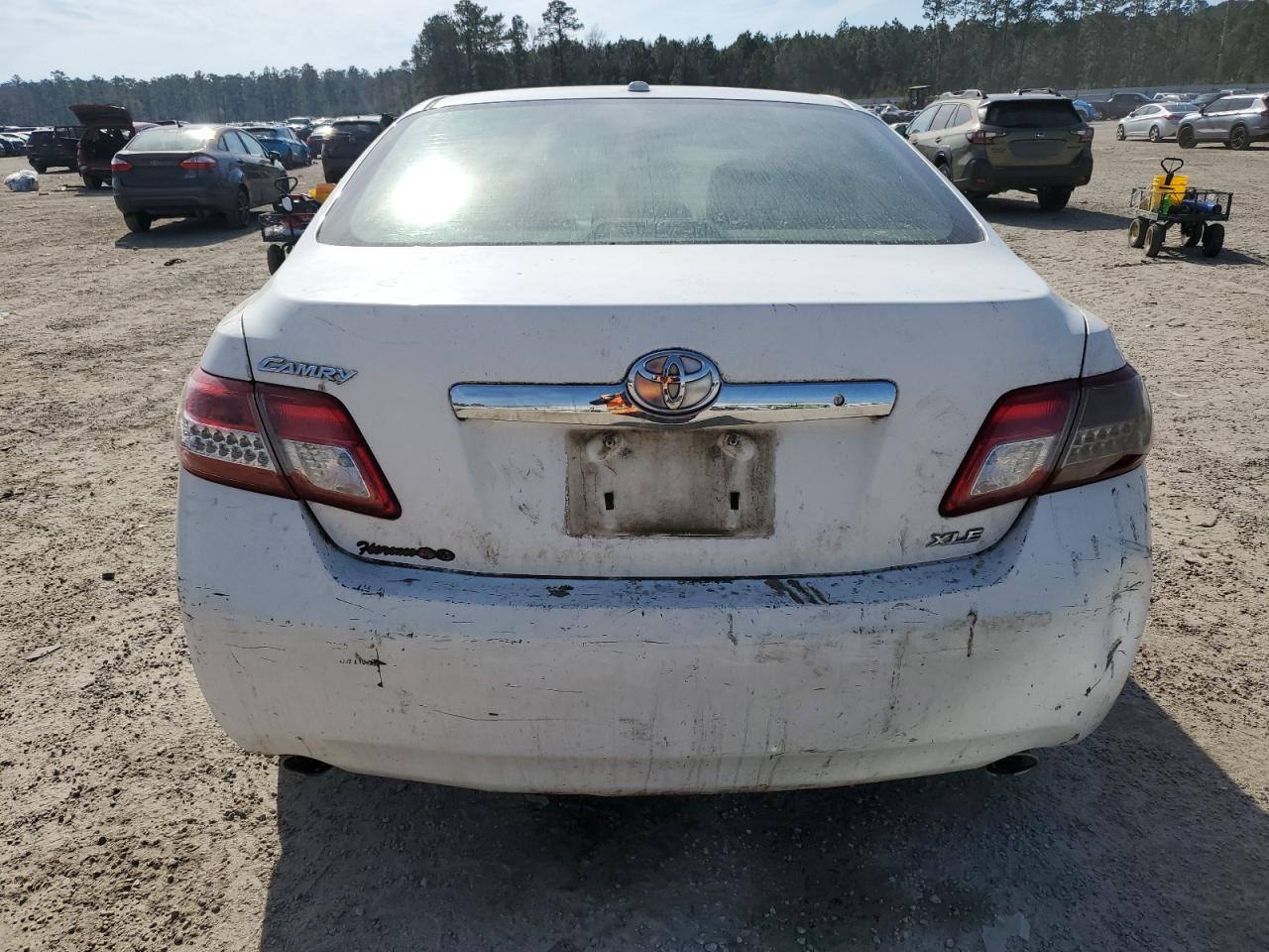 2011 Toyota Camry - Image 6