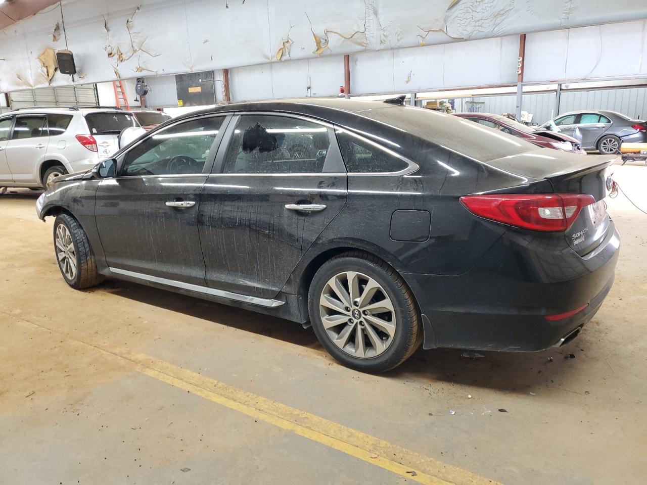 2016 Hyundai Sonata - Image 2