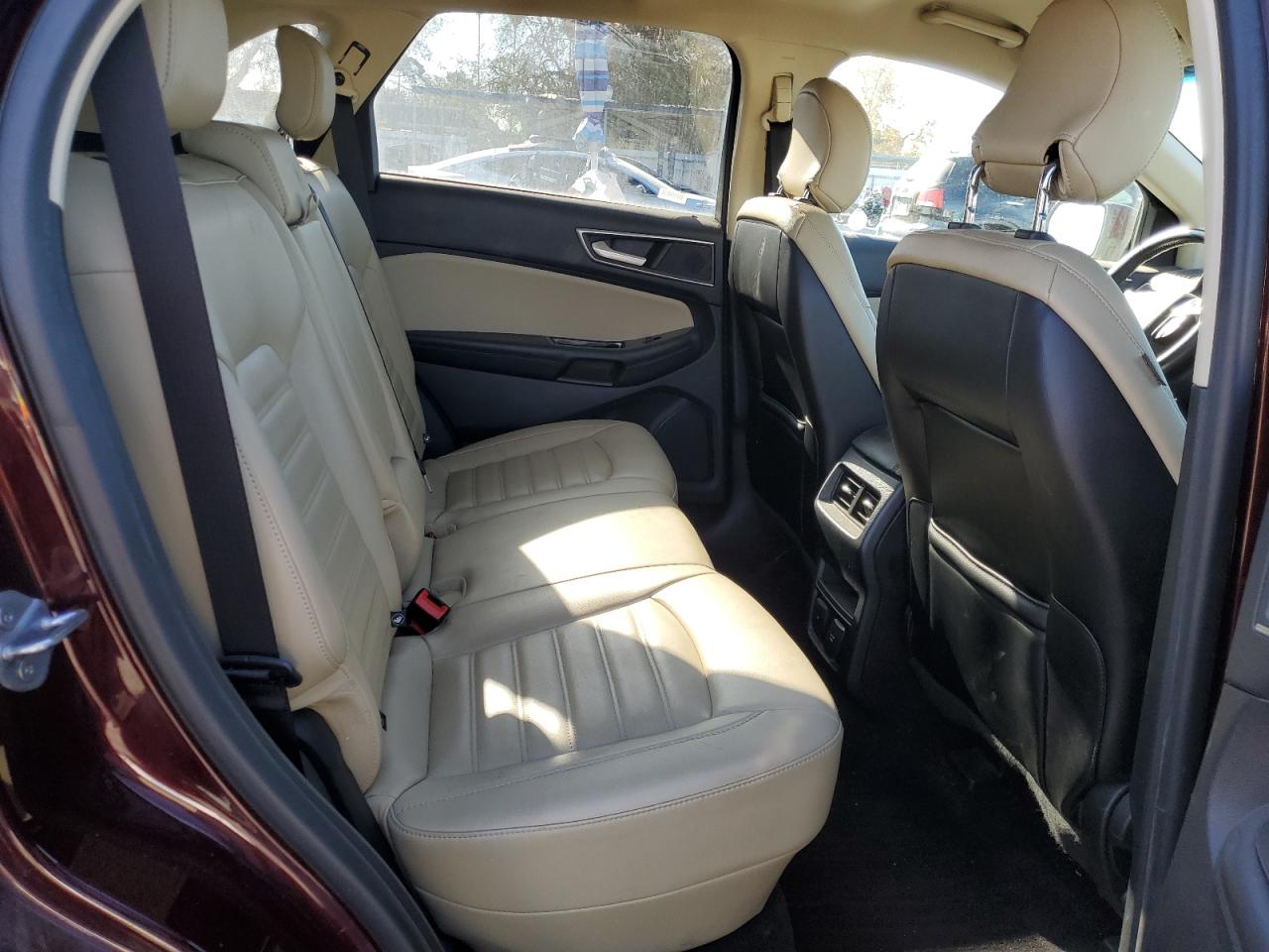 2019 Ford Edge - Image 11