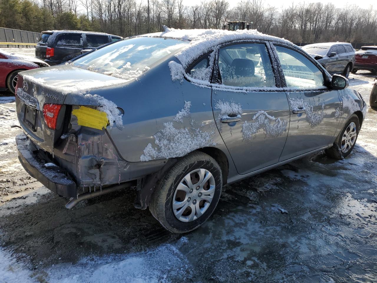 2010 Hyundai Elantra - Image 3