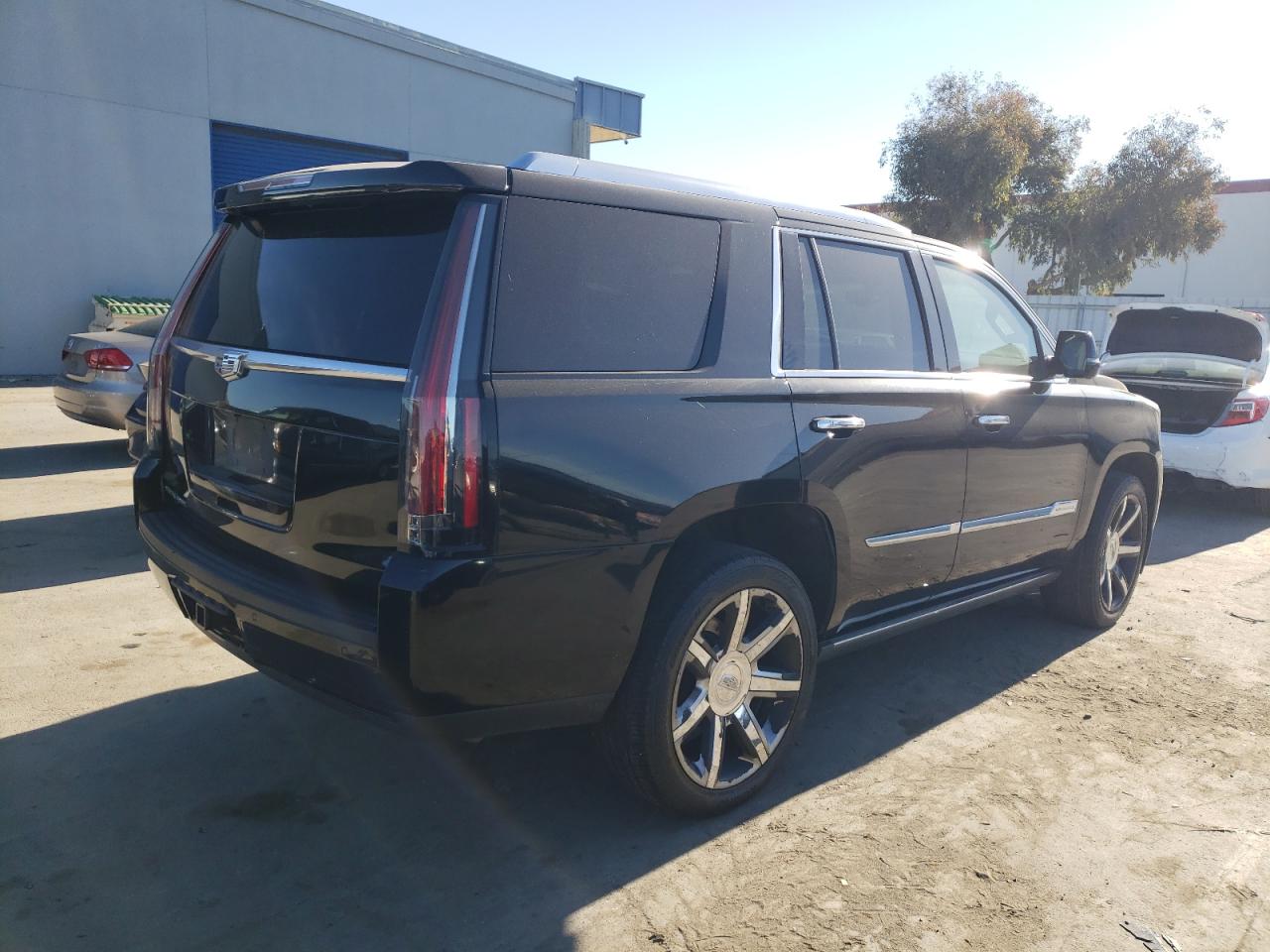 VIN 1GYS3CKJ4GR373226 2016 CADILLAC ESCALADE no.3