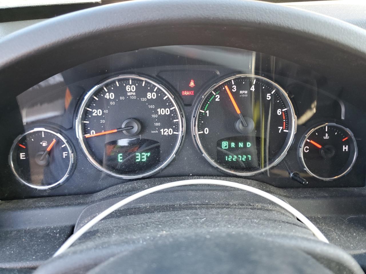 2012 Jeep Liberty (North America) - Image 9