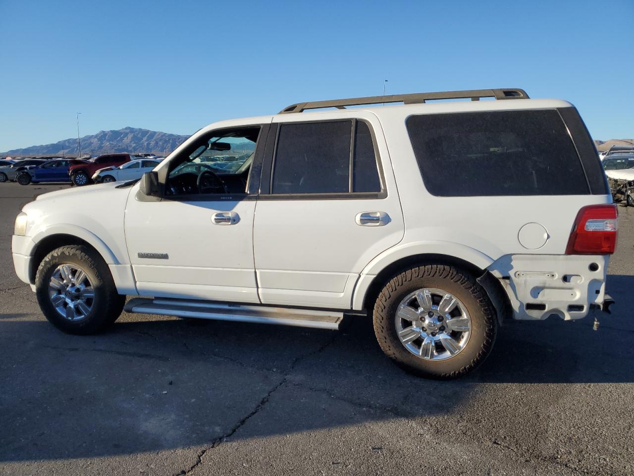 2007 Ford Expedition - Image 2