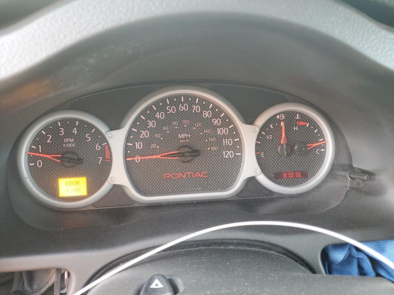 2004 Pontiac Aztek - Image 9