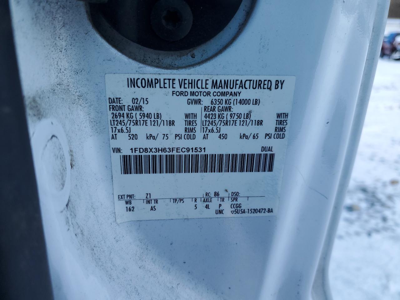 2015 Ford F350 - Image 13