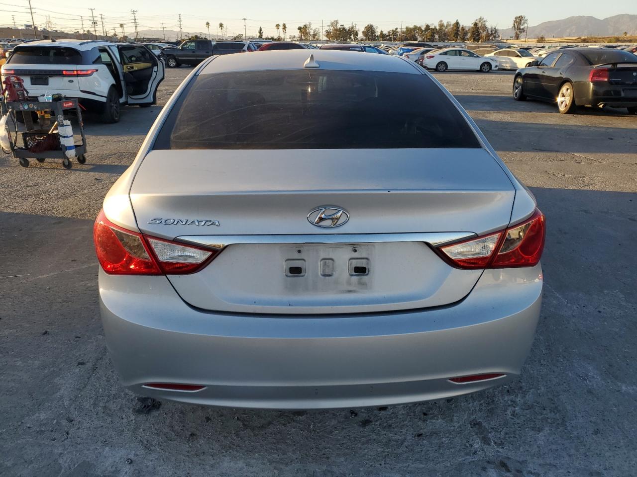 2012 Hyundai Sonata - Image 6