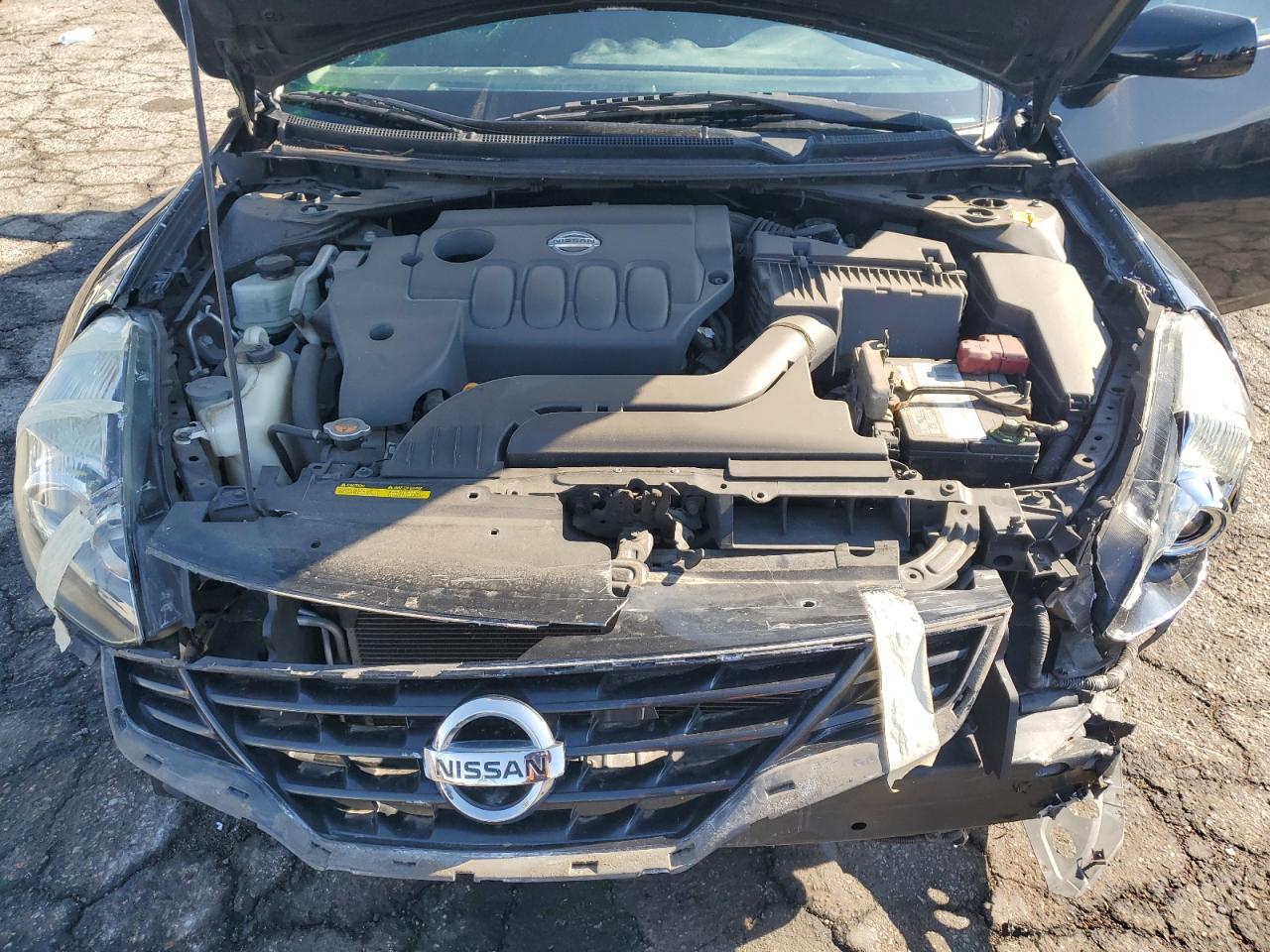 2011 Nissan Altima - Image 12