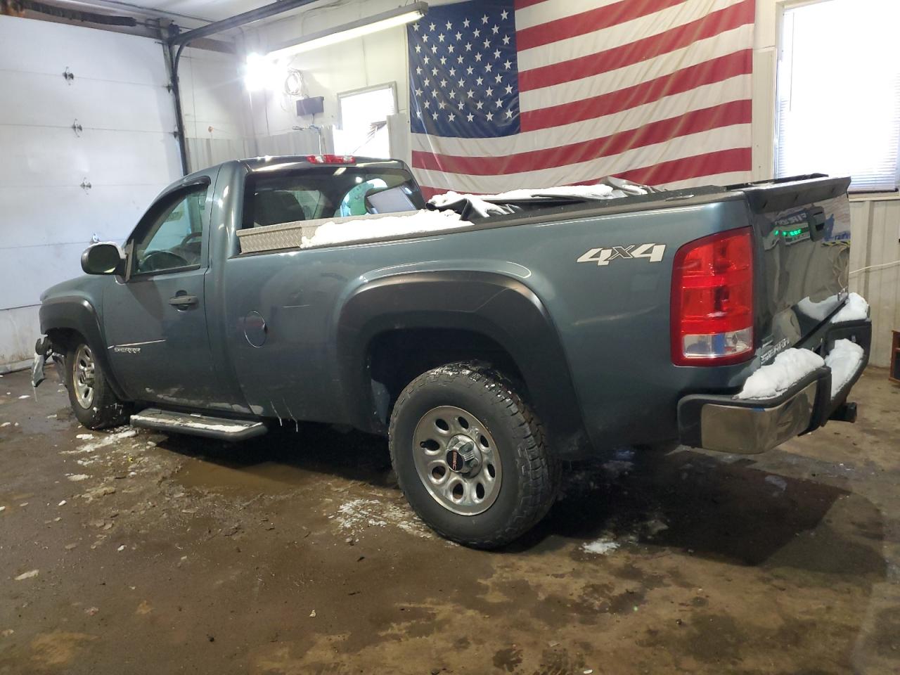 2012 GMC Sierra - Image 2