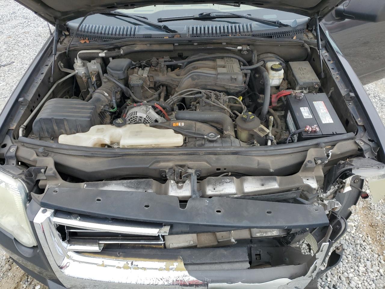 2007 Ford Explorer - Image 13